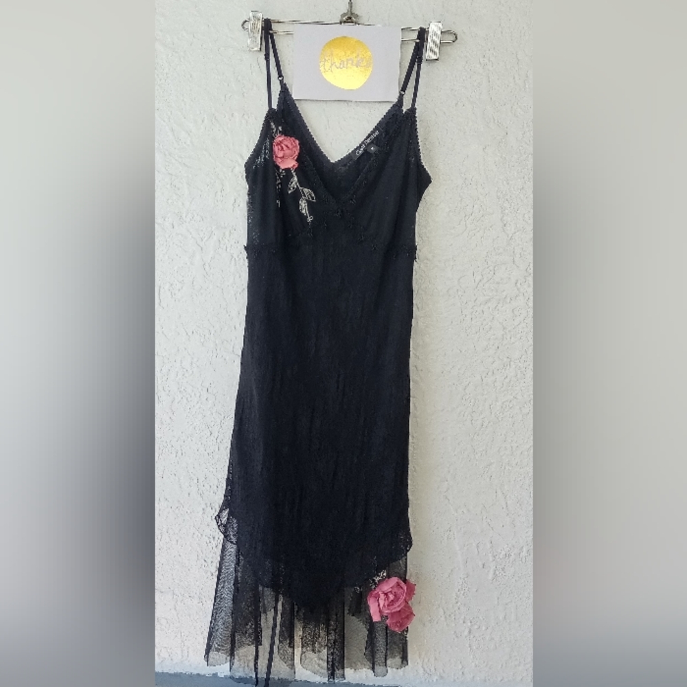 Vintage Claire Pettibone Black Lace Negligee w/ Silk Rose Details. So 😍 Med.
